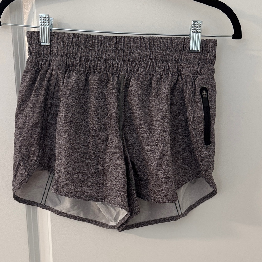 Lululemon Tracker Low-Rise Lined Short 4”